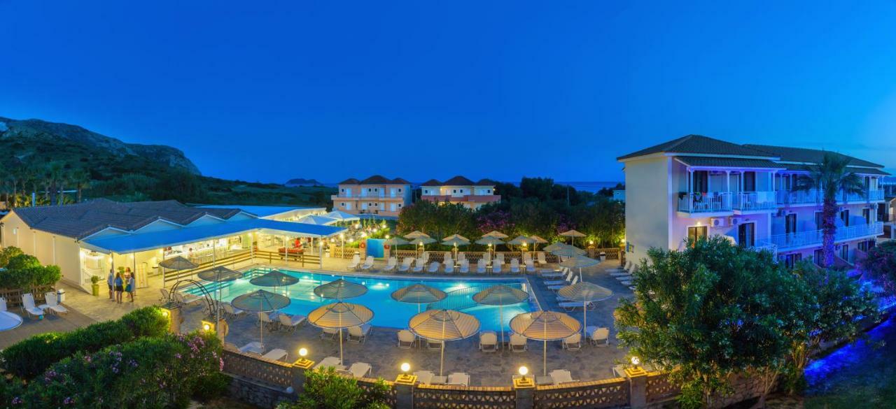 Cavo D' Oro Hotel & Suites Kalamákion Exterior foto